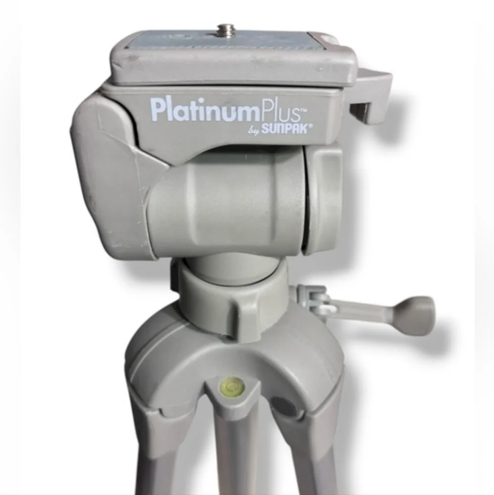 SUNPAK 5800D Tripod with 3-Way Pan/Tilt HeadHighlights3-Way Pan/Tilt Head